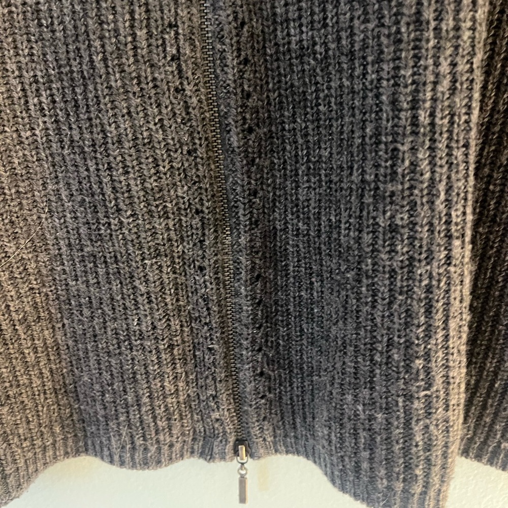 Design History Women's Sweater, size M - Picture 3 of 10
